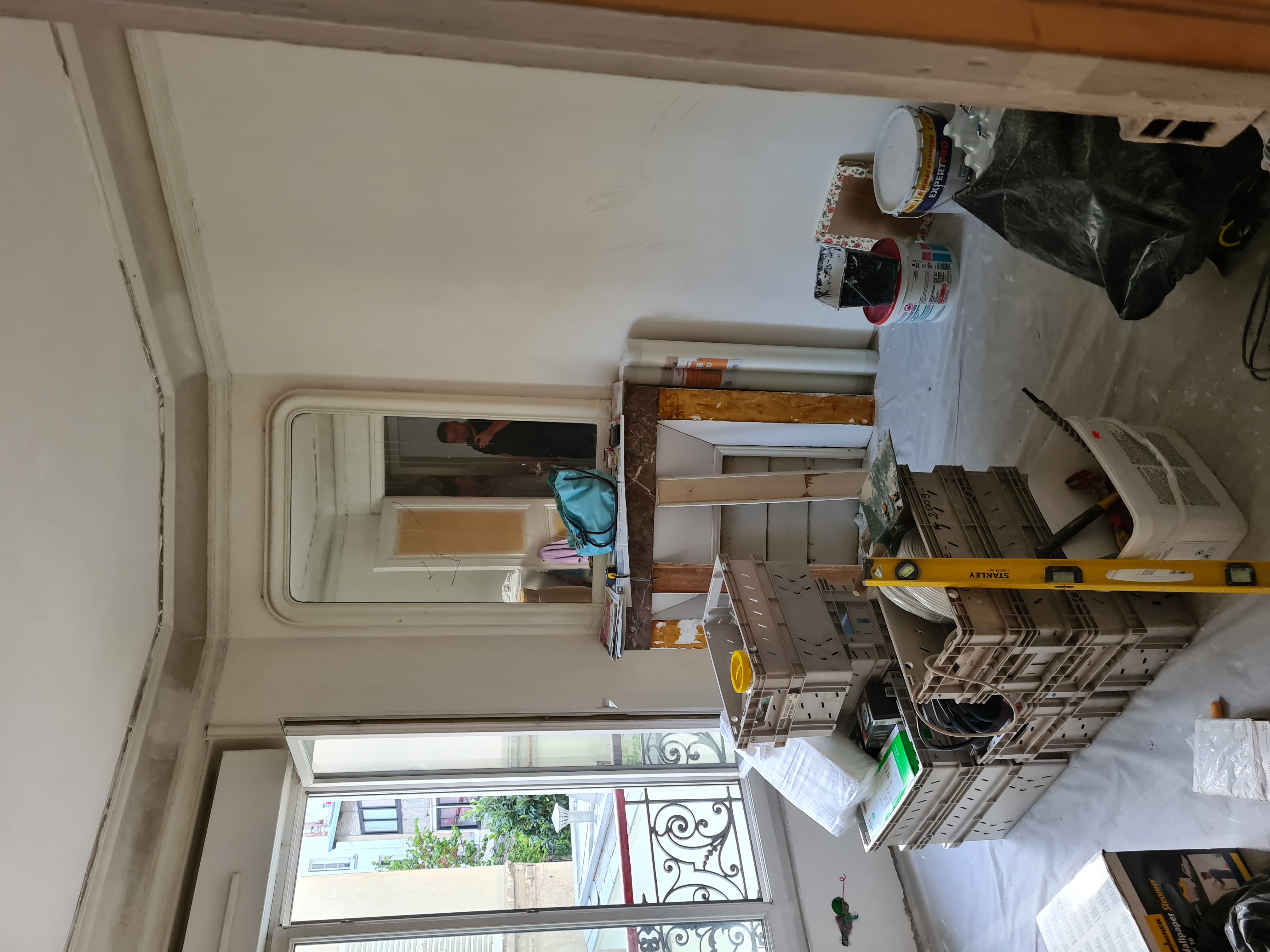 Pièce principale avant